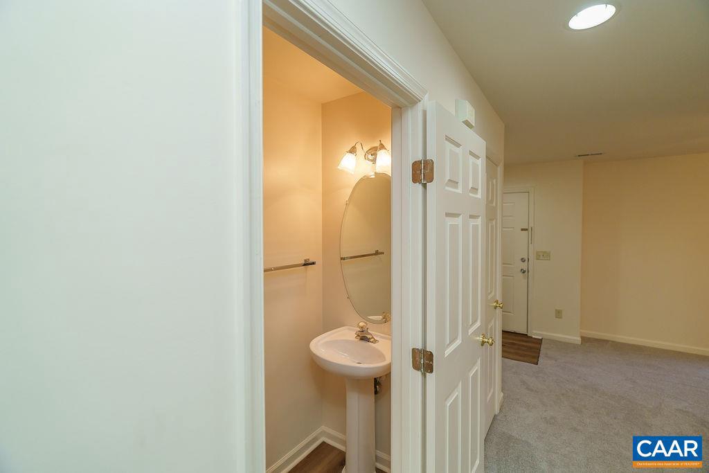 105 GREENWICH CT, CHARLOTTESVILLE, Virginia 22902, 3 Bedrooms Bedrooms, ,2 BathroomsBathrooms,Residential,For sale,105 GREENWICH CT,668683 MLS # 668683