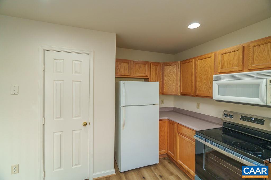 105 GREENWICH CT, CHARLOTTESVILLE, Virginia 22902, 3 Bedrooms Bedrooms, ,2 BathroomsBathrooms,Residential,For sale,105 GREENWICH CT,668683 MLS # 668683