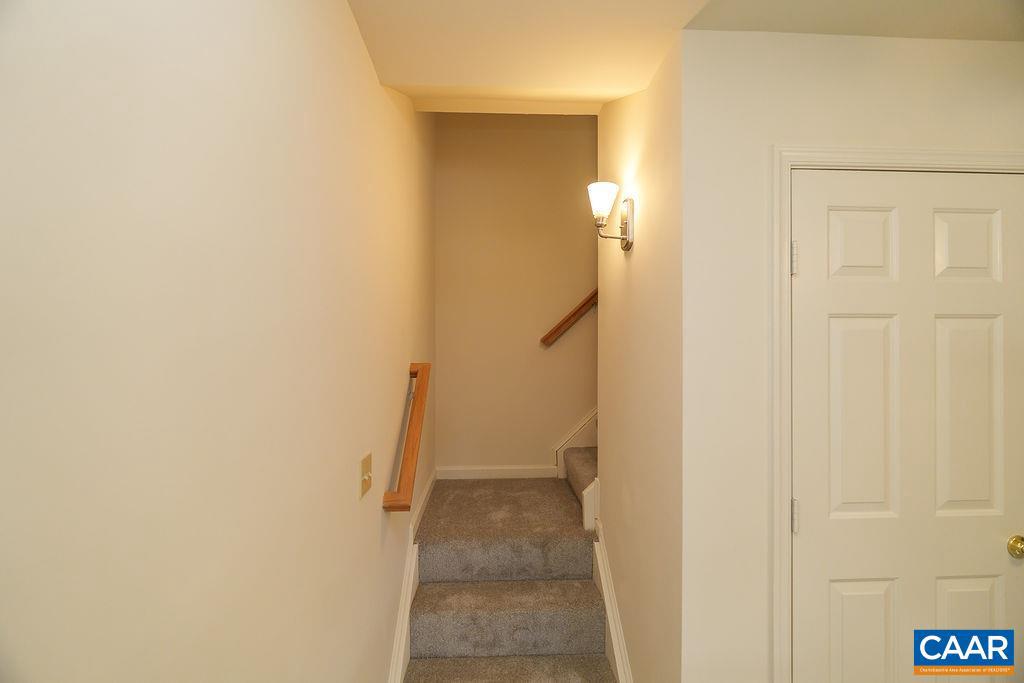 105 GREENWICH CT, CHARLOTTESVILLE, Virginia 22902, 3 Bedrooms Bedrooms, ,2 BathroomsBathrooms,Residential,For sale,105 GREENWICH CT,668683 MLS # 668683