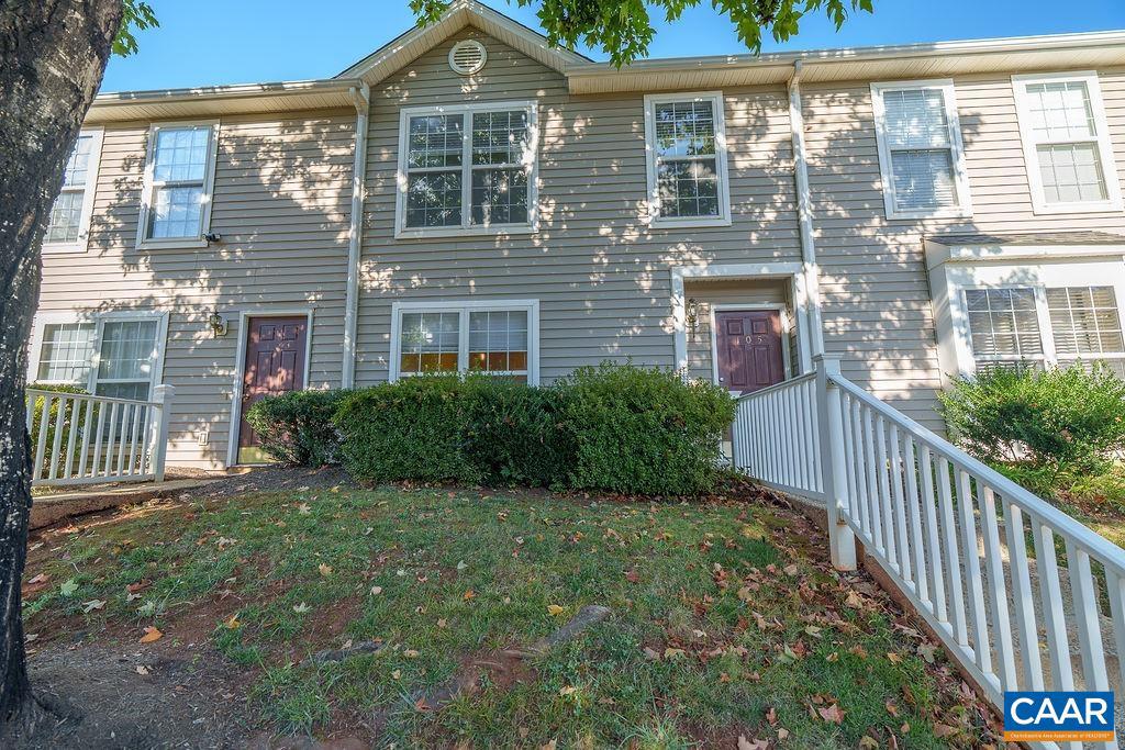105 GREENWICH CT, CHARLOTTESVILLE, Virginia 22902, 3 Bedrooms Bedrooms, ,2 BathroomsBathrooms,Residential,For sale,105 GREENWICH CT,668683 MLS # 668683