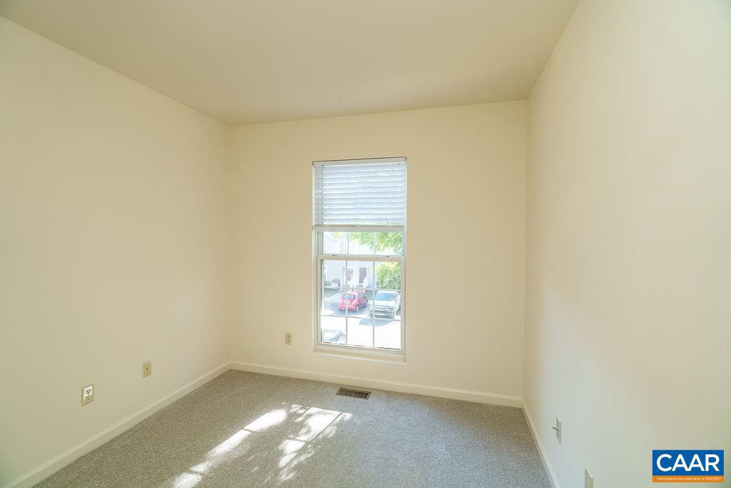 105 GREENWICH CT, CHARLOTTESVILLE, Virginia 22902, 3 Bedrooms Bedrooms, ,2 BathroomsBathrooms,Residential,For sale,105 GREENWICH CT,668683 MLS # 668683