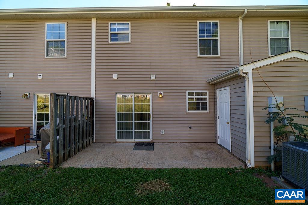 105 GREENWICH CT, CHARLOTTESVILLE, Virginia 22902, 3 Bedrooms Bedrooms, ,2 BathroomsBathrooms,Residential,For sale,105 GREENWICH CT,668683 MLS # 668683