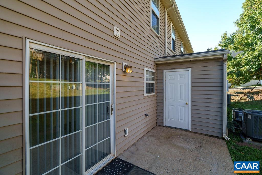 105 GREENWICH CT, CHARLOTTESVILLE, Virginia 22902, 3 Bedrooms Bedrooms, ,2 BathroomsBathrooms,Residential,For sale,105 GREENWICH CT,668683 MLS # 668683