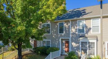 105 GREENWICH CT, CHARLOTTESVILLE, Virginia 22902, 3 Bedrooms Bedrooms, ,2 BathroomsBathrooms,Residential,For sale,105 GREENWICH CT,668683 MLS # 668683