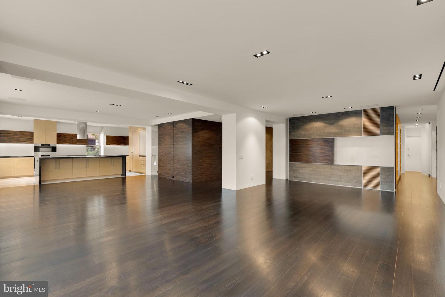 2101 CONNECTICUT AVE NW #24, WASHINGTON, District Of Columbia 20008, 3 Bedrooms Bedrooms, ,3 BathroomsBathrooms,Residential,For sale,2101 CONNECTICUT AVE NW #24,DCDC2221078 MLS # DCDC2221078