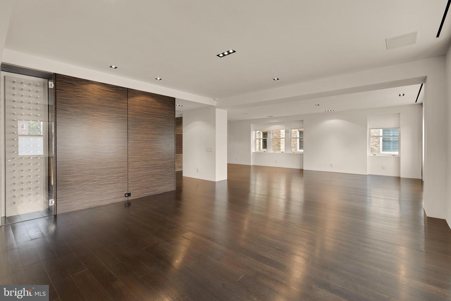 2101 CONNECTICUT AVE NW #24, WASHINGTON, District Of Columbia 20008, 3 Bedrooms Bedrooms, ,3 BathroomsBathrooms,Residential,For sale,2101 CONNECTICUT AVE NW #24,DCDC2221078 MLS # DCDC2221078