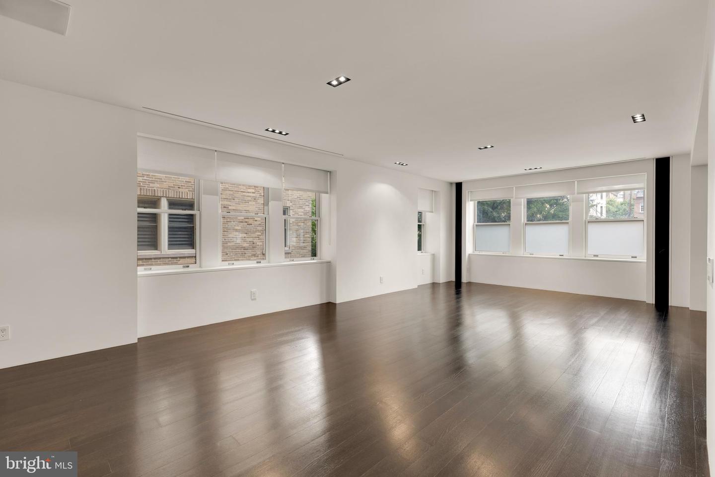 2101 CONNECTICUT AVE NW #24, WASHINGTON, District Of Columbia 20008, 3 Bedrooms Bedrooms, ,3 BathroomsBathrooms,Residential,For sale,2101 CONNECTICUT AVE NW #24,DCDC2221078 MLS # DCDC2221078