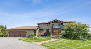 15724 TRAPSHIRE CT, WATERFORD, Virginia 20197, 4 Bedrooms Bedrooms, ,3 BathroomsBathrooms,Residential,For sale,15724 TRAPSHIRE CT,VALO2106344 MLS # VALO2106344