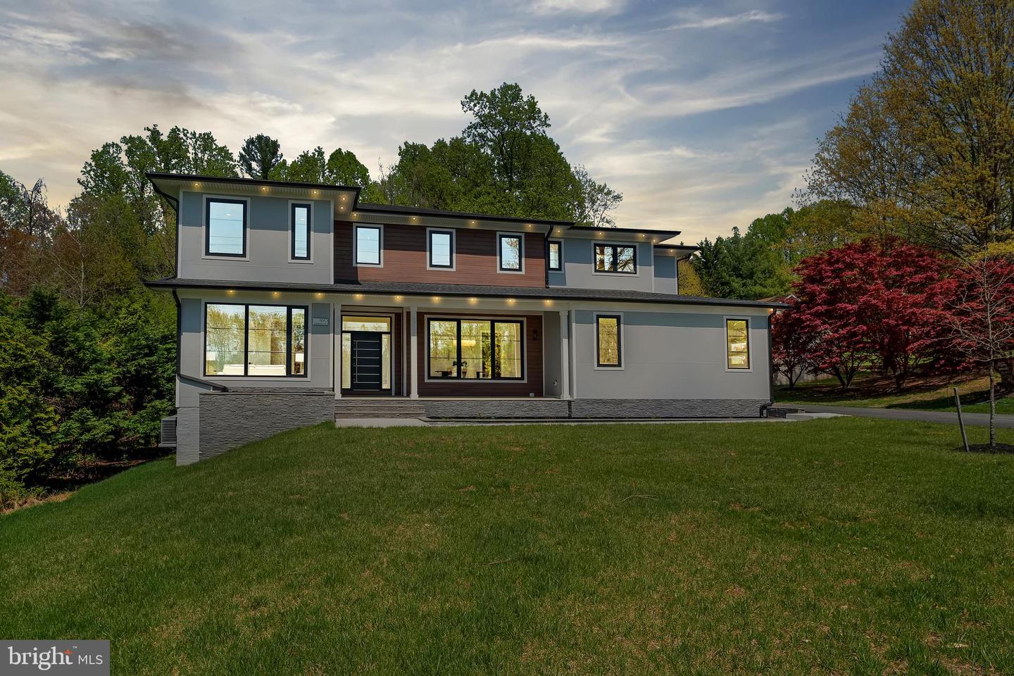 11610 LEESBURG PIKE, HERNDON, Virginia 20170, 6 Bedrooms Bedrooms, ,5 BathroomsBathrooms,Residential,For sale,11610 LEESBURG PIKE,VAFX2235004 MLS # VAFX2235004