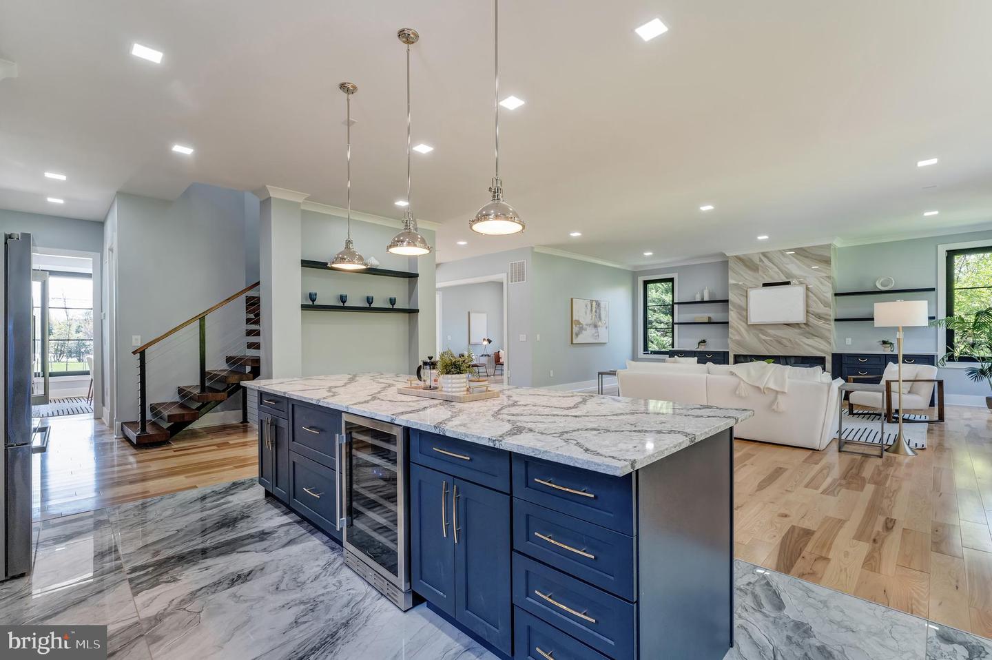 11610 LEESBURG PIKE, HERNDON, Virginia 20170, 6 Bedrooms Bedrooms, ,5 BathroomsBathrooms,Residential,For sale,11610 LEESBURG PIKE,VAFX2235004 MLS # VAFX2235004