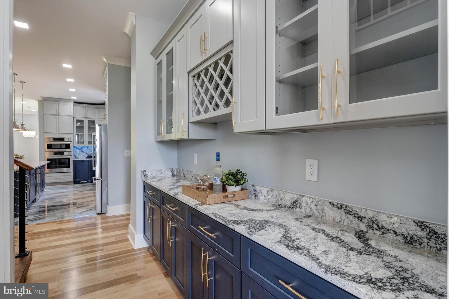11610 LEESBURG PIKE, HERNDON, Virginia 20170, 6 Bedrooms Bedrooms, ,5 BathroomsBathrooms,Residential,For sale,11610 LEESBURG PIKE,VAFX2235004 MLS # VAFX2235004