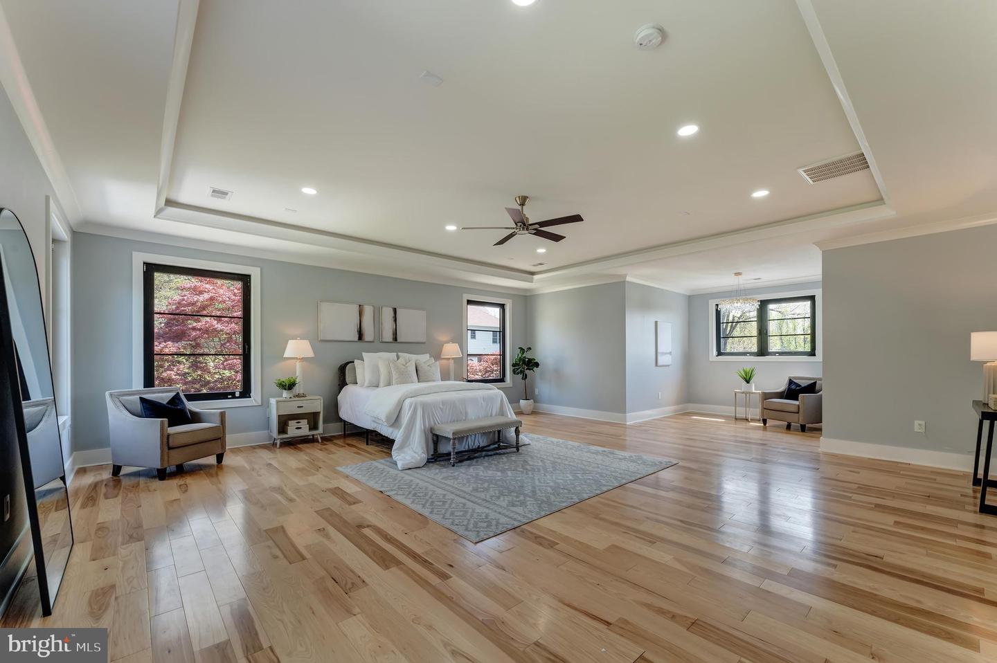 11610 LEESBURG PIKE, HERNDON, Virginia 20170, 6 Bedrooms Bedrooms, ,5 BathroomsBathrooms,Residential,For sale,11610 LEESBURG PIKE,VAFX2235004 MLS # VAFX2235004