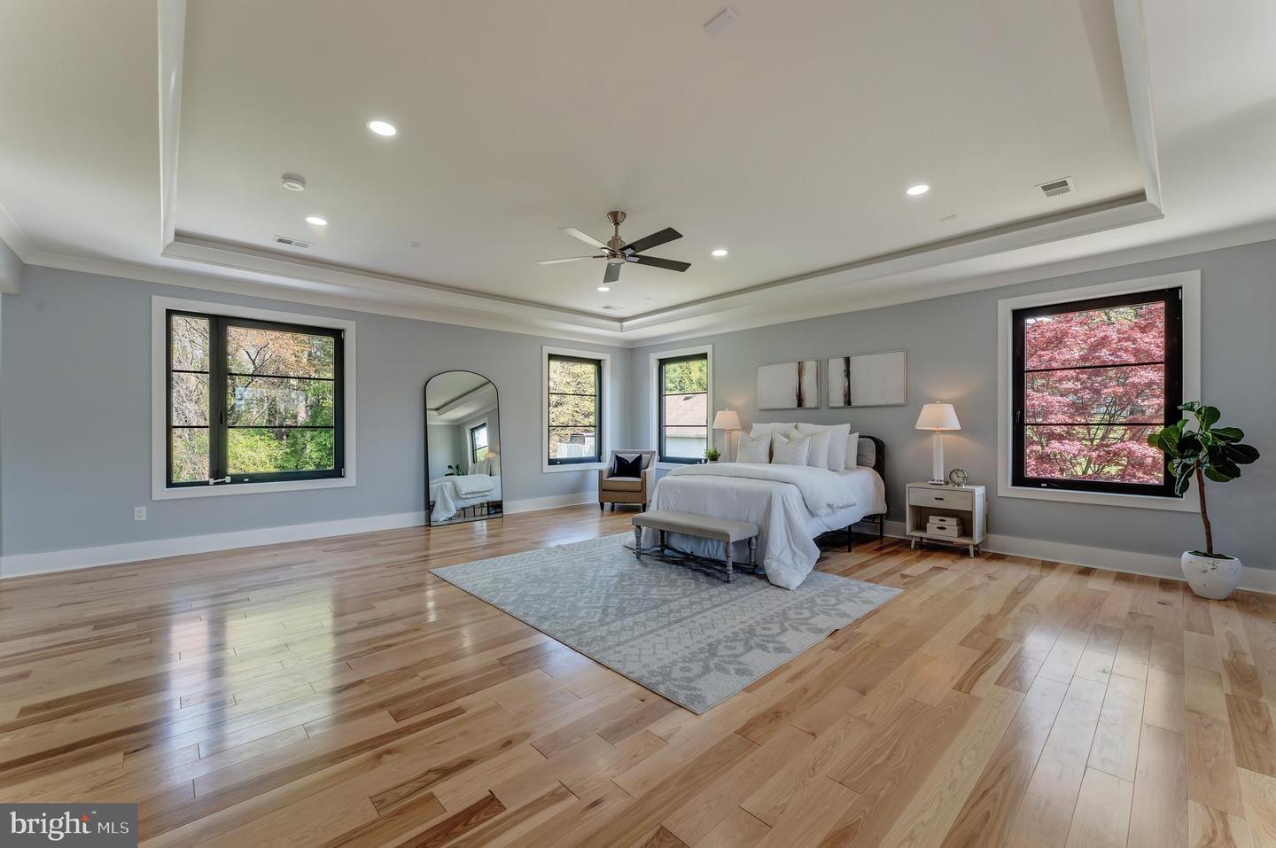11610 LEESBURG PIKE, HERNDON, Virginia 20170, 6 Bedrooms Bedrooms, ,5 BathroomsBathrooms,Residential,For sale,11610 LEESBURG PIKE,VAFX2235004 MLS # VAFX2235004