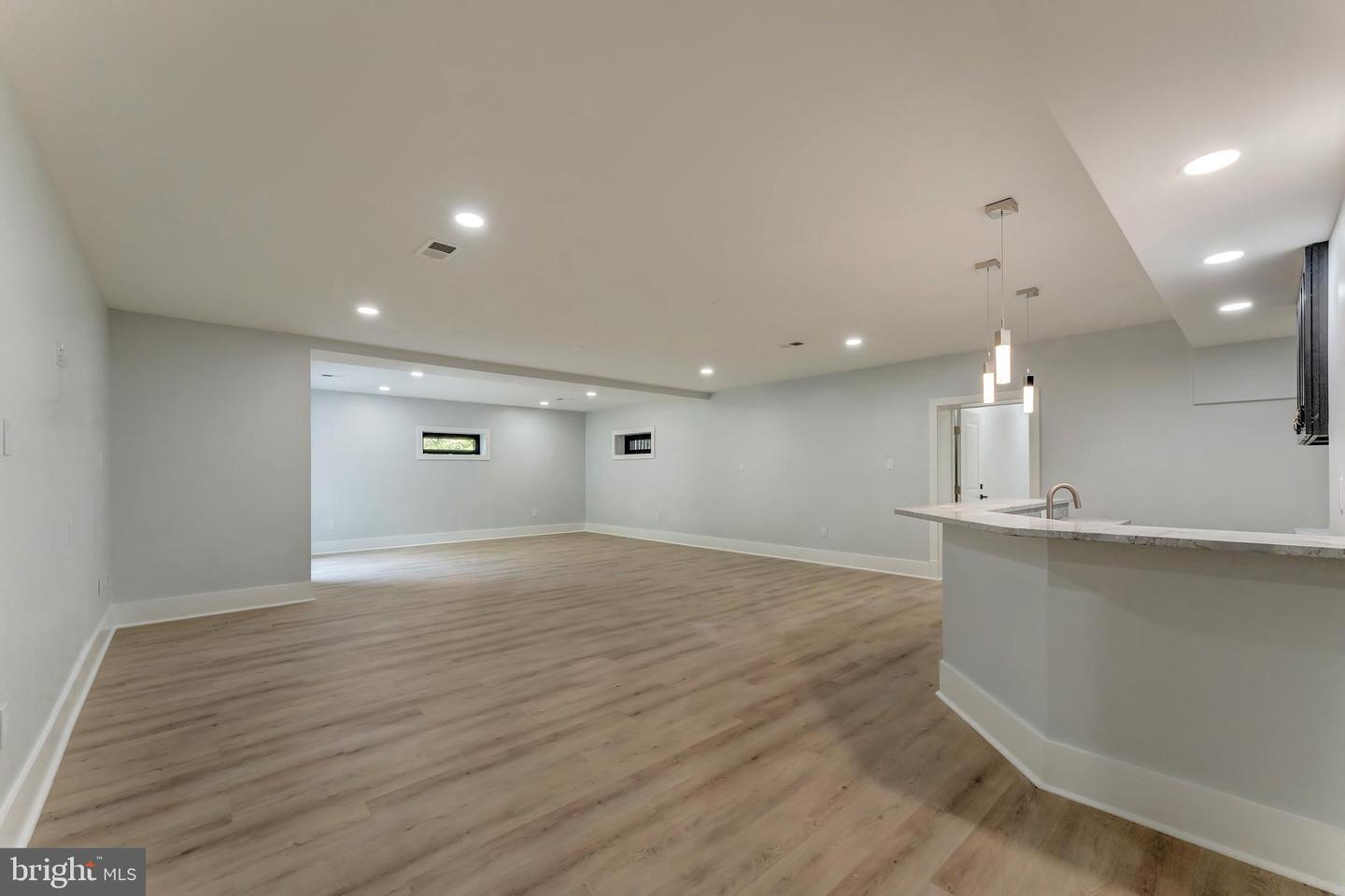 11610 LEESBURG PIKE, HERNDON, Virginia 20170, 6 Bedrooms Bedrooms, ,5 BathroomsBathrooms,Residential,For sale,11610 LEESBURG PIKE,VAFX2235004 MLS # VAFX2235004