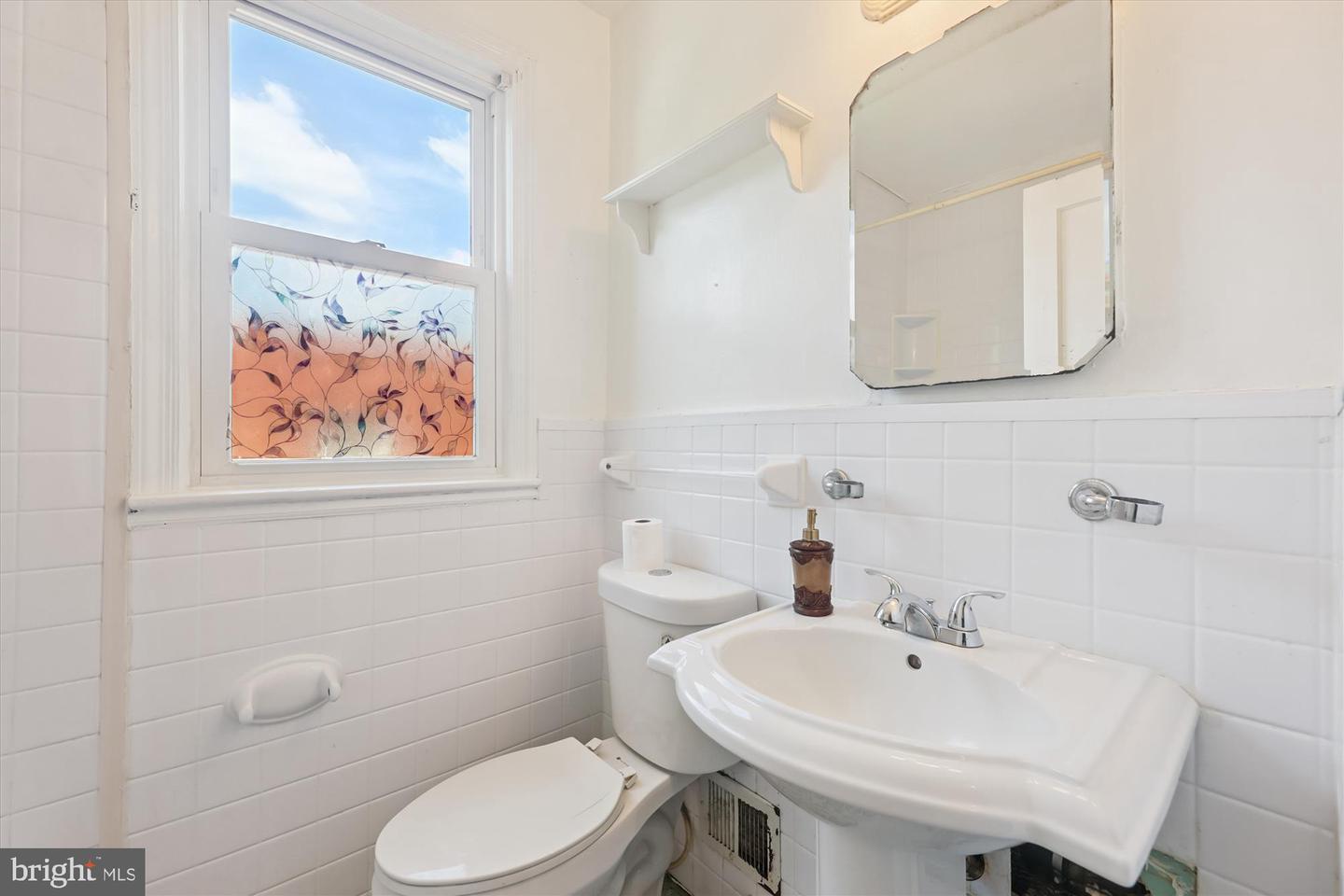 1700 40TH ST SE, WASHINGTON, District Of Columbia 20020, 3 Bedrooms Bedrooms, ,2 BathroomsBathrooms,Residential,For sale,1700 40TH ST SE,DCDC2212922 MLS # DCDC2212922