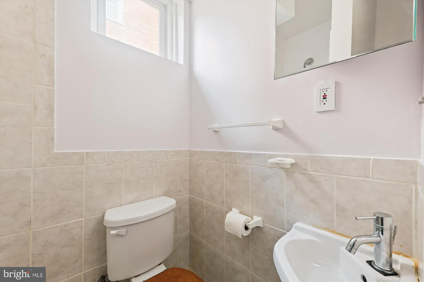 1700 40TH ST SE, WASHINGTON, District Of Columbia 20020, 3 Bedrooms Bedrooms, ,2 BathroomsBathrooms,Residential,For sale,1700 40TH ST SE,DCDC2212922 MLS # DCDC2212922