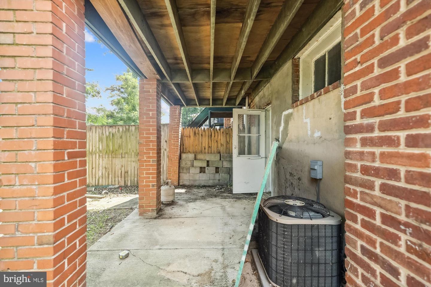 1700 40TH ST SE, WASHINGTON, District Of Columbia 20020, 3 Bedrooms Bedrooms, ,2 BathroomsBathrooms,Residential,For sale,1700 40TH ST SE,DCDC2212922 MLS # DCDC2212922