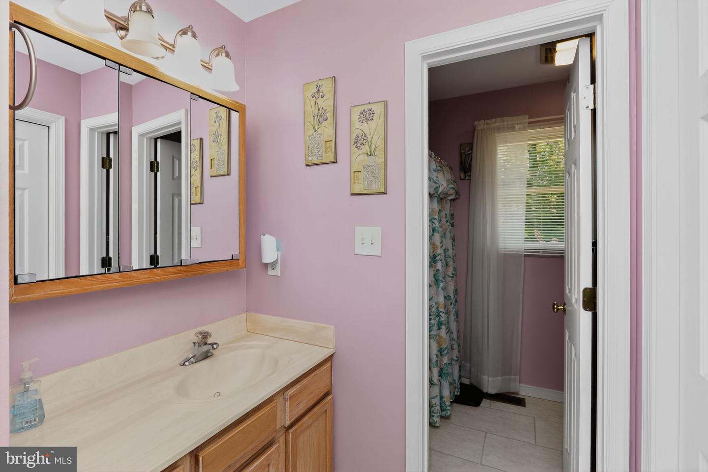 330 POWDER HORN DR, RUTHER GLEN, Virginia 22546, 4 Bedrooms Bedrooms, ,3 BathroomsBathrooms,Residential,For sale,330 POWDER HORN DR,VACV2008602 MLS # VACV2008602