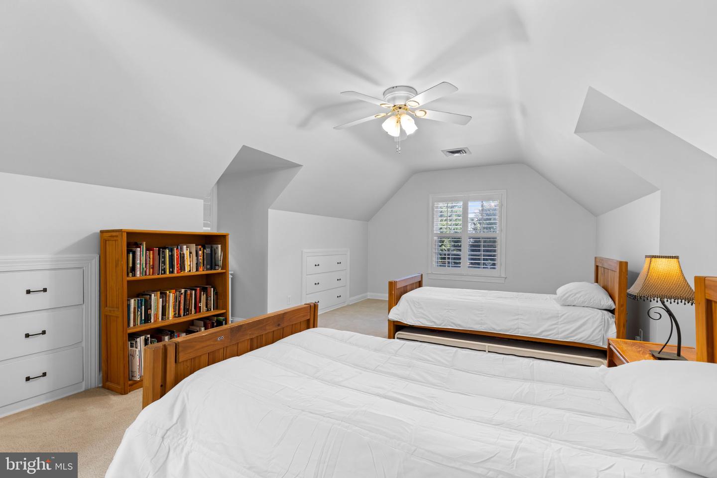 3215 JUNIPER LN, FALLS CHURCH, Virginia 22044, 4 Bedrooms Bedrooms, ,3 BathroomsBathrooms,Residential,For sale,3215 JUNIPER LN,VAFX2259914 MLS # VAFX2259914