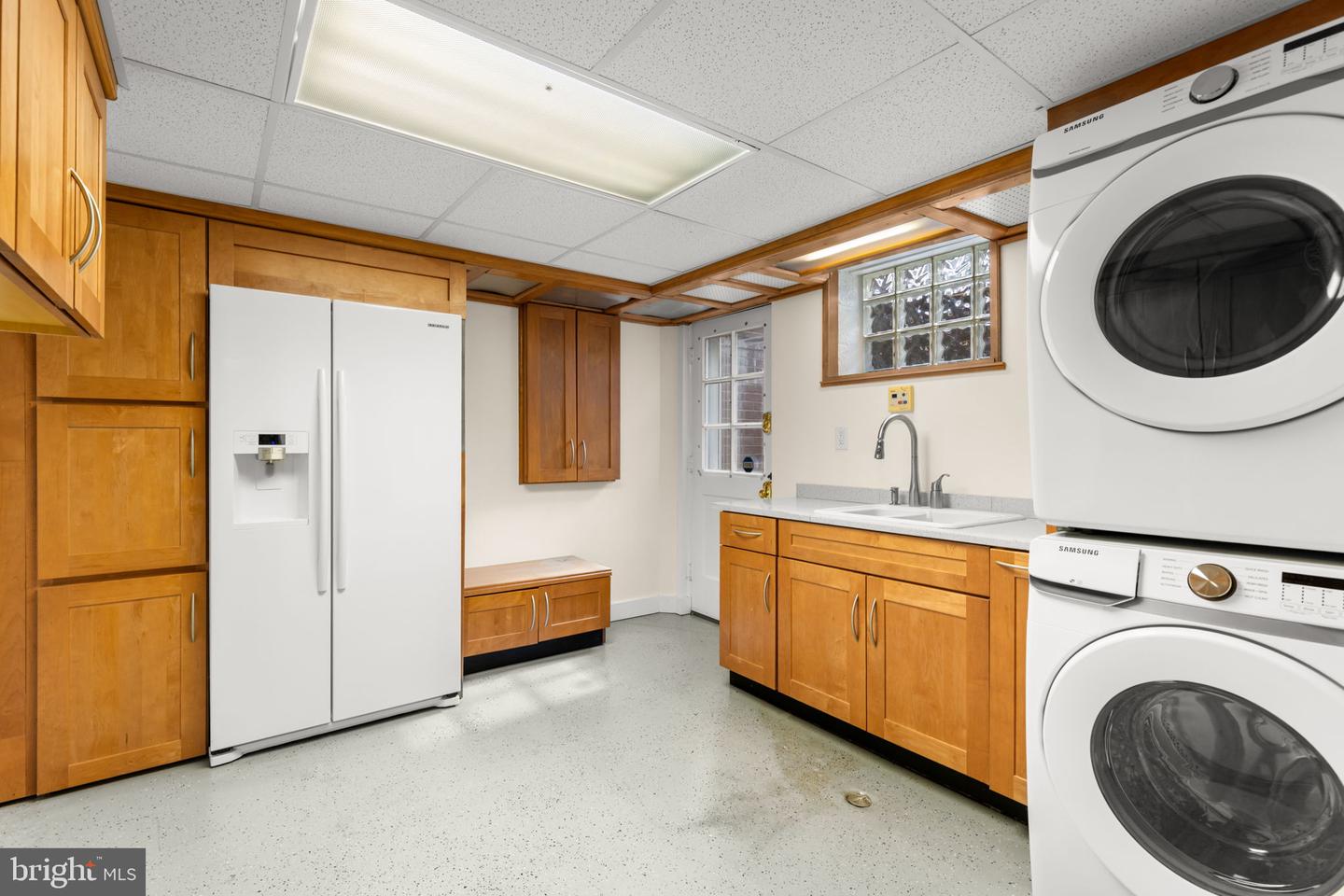 3215 JUNIPER LN, FALLS CHURCH, Virginia 22044, 4 Bedrooms Bedrooms, ,3 BathroomsBathrooms,Residential,For sale,3215 JUNIPER LN,VAFX2259914 MLS # VAFX2259914