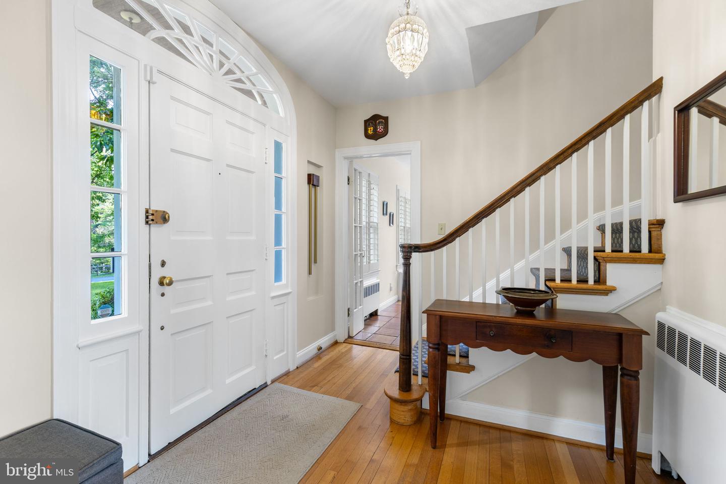 3215 JUNIPER LN, FALLS CHURCH, Virginia 22044, 4 Bedrooms Bedrooms, ,3 BathroomsBathrooms,Residential,For sale,3215 JUNIPER LN,VAFX2259914 MLS # VAFX2259914