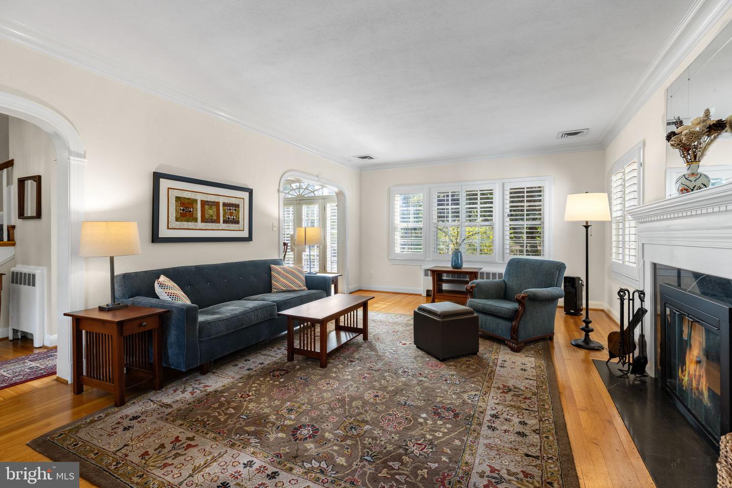 3215 JUNIPER LN, FALLS CHURCH, Virginia 22044, 4 Bedrooms Bedrooms, ,3 BathroomsBathrooms,Residential,For sale,3215 JUNIPER LN,VAFX2259914 MLS # VAFX2259914
