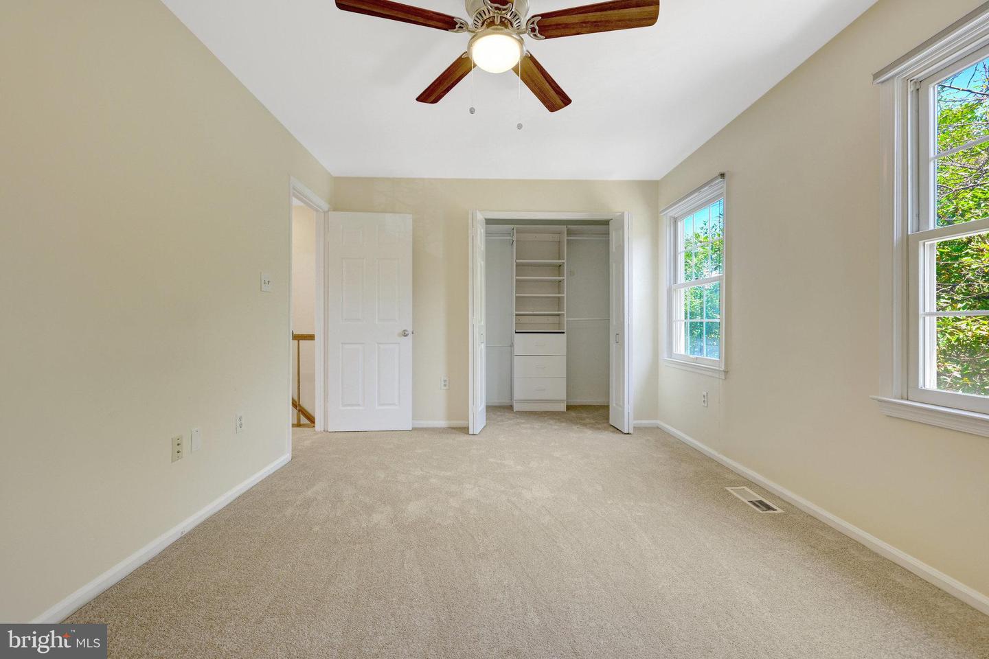 14445 SALISBURY PLAIN CT, CENTREVILLE, Virginia 20120, 2 Bedrooms Bedrooms, ,2 BathroomsBathrooms,Residential,For sale,14445 SALISBURY PLAIN CT,VAFX2260336 MLS # VAFX2260336