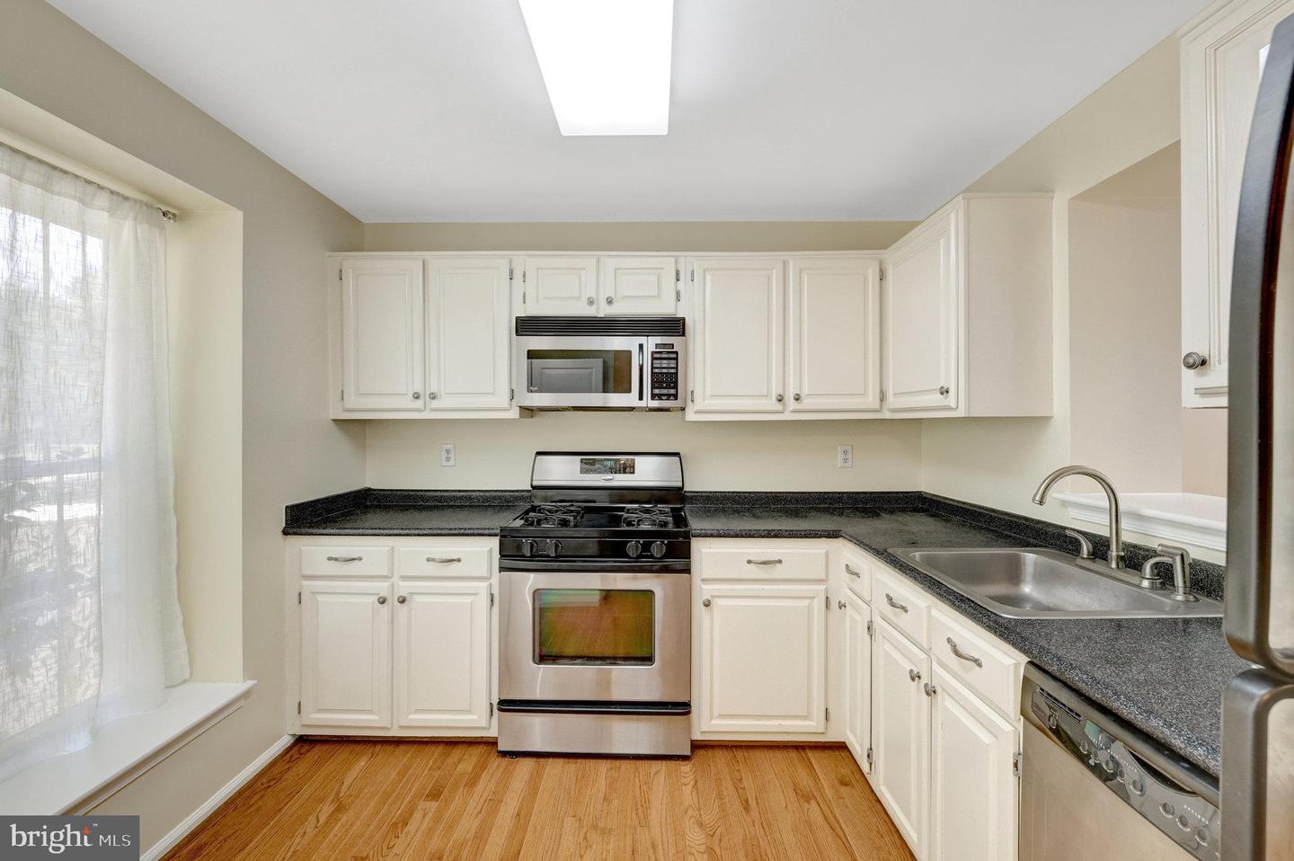 14445 SALISBURY PLAIN CT, CENTREVILLE, Virginia 20120, 2 Bedrooms Bedrooms, ,2 BathroomsBathrooms,Residential,For sale,14445 SALISBURY PLAIN CT,VAFX2260336 MLS # VAFX2260336