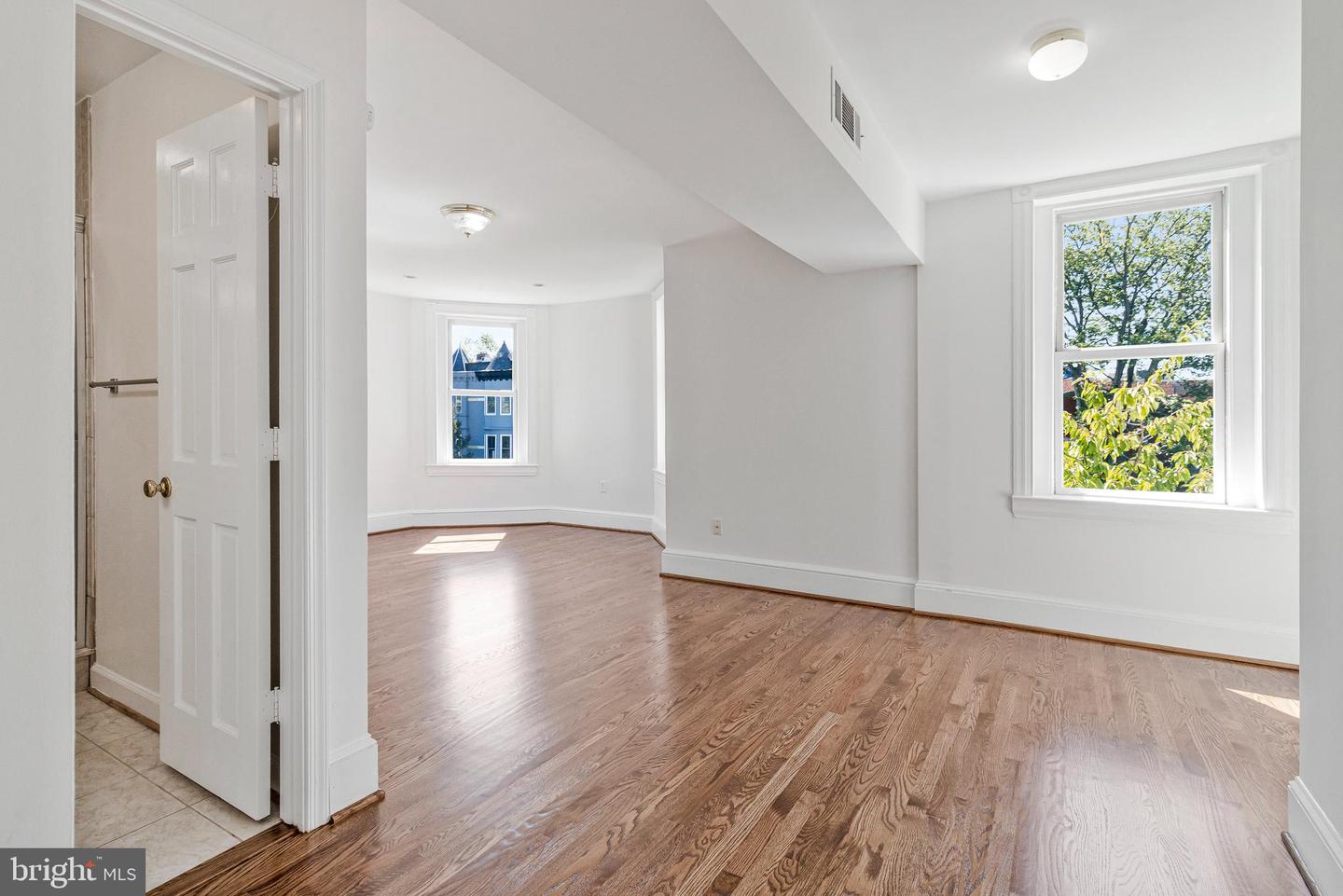 334 E ST NE, WASHINGTON, District Of Columbia 20002, 5 Bedrooms Bedrooms, ,5 BathroomsBathrooms,Residential,For sale,334 E ST NE,DCDC2215662 MLS # DCDC2215662