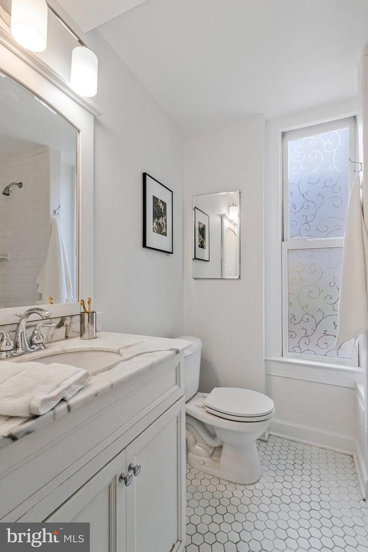 334 E ST NE, WASHINGTON, District Of Columbia 20002, 5 Bedrooms Bedrooms, ,5 BathroomsBathrooms,Residential,For sale,334 E ST NE,DCDC2215662 MLS # DCDC2215662