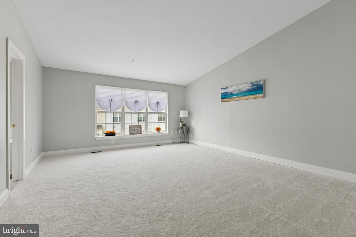 8058 GENEA WAY #48, FALLS CHURCH, Virginia 22042, 3 Bedrooms Bedrooms, ,2 BathroomsBathrooms,Residential,For sale,8058 GENEA WAY #48,VAFX2262488 MLS # VAFX2262488