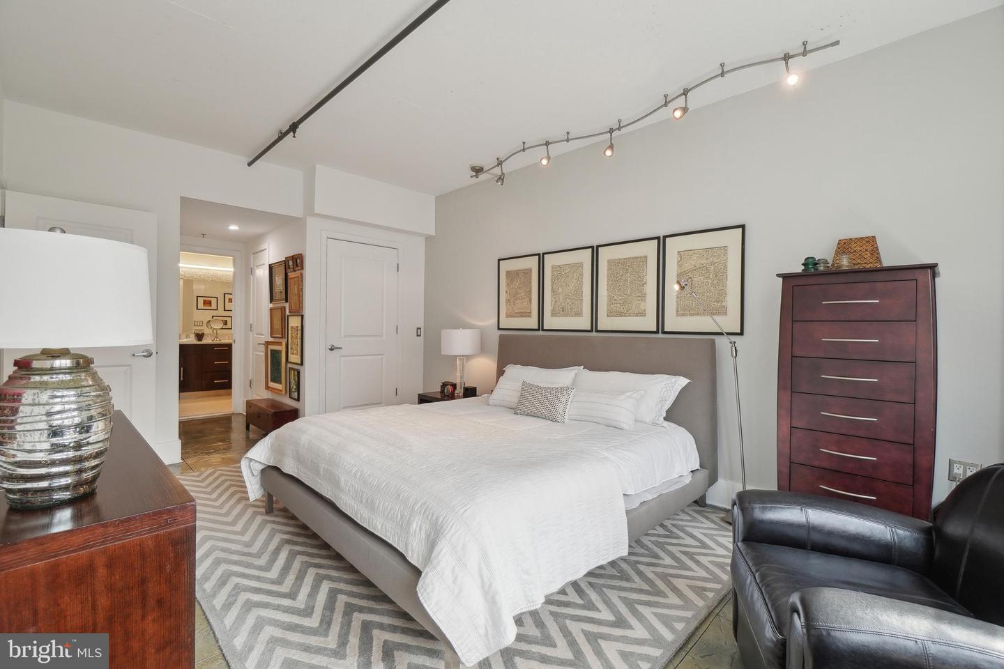 1440 CHURCH ST NW #605, WASHINGTON, District Of Columbia 20005, 2 Bedrooms Bedrooms, ,2 BathroomsBathrooms,Residential,For sale,1440 CHURCH ST NW #605,DCDC2193800 MLS # DCDC2193800