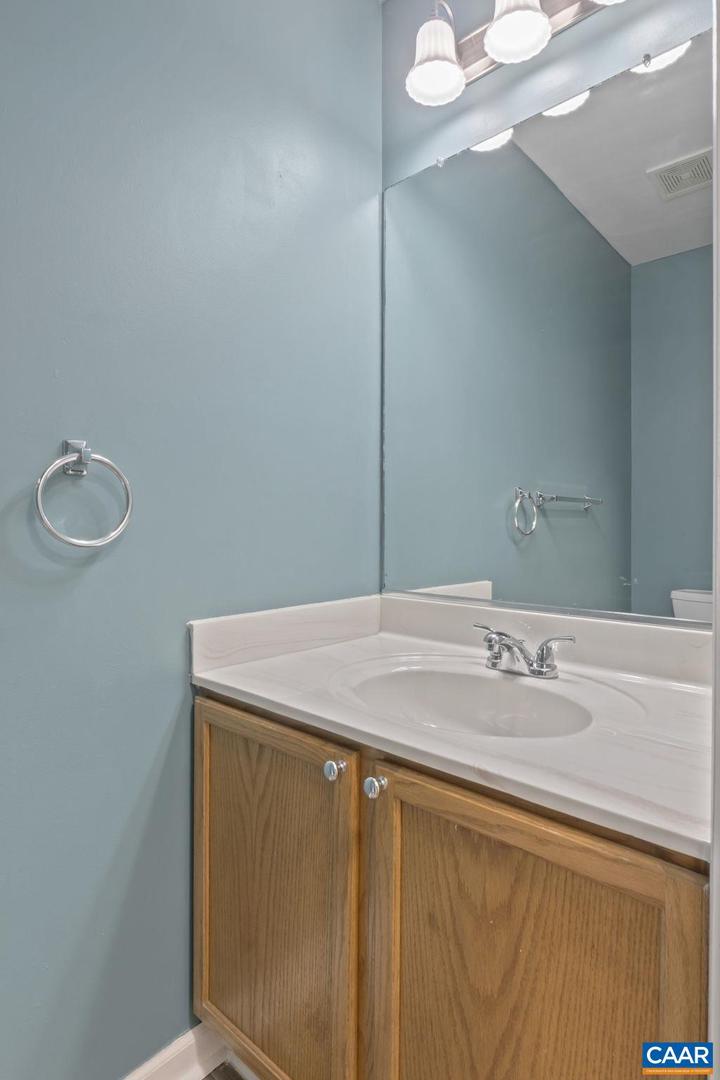 39 OVERLOOK CIR, PALMYRA, Virginia 22963, 3 Bedrooms Bedrooms, ,2 BathroomsBathrooms,Residential,For sale,39 OVERLOOK CIR,663105 MLS # 663105