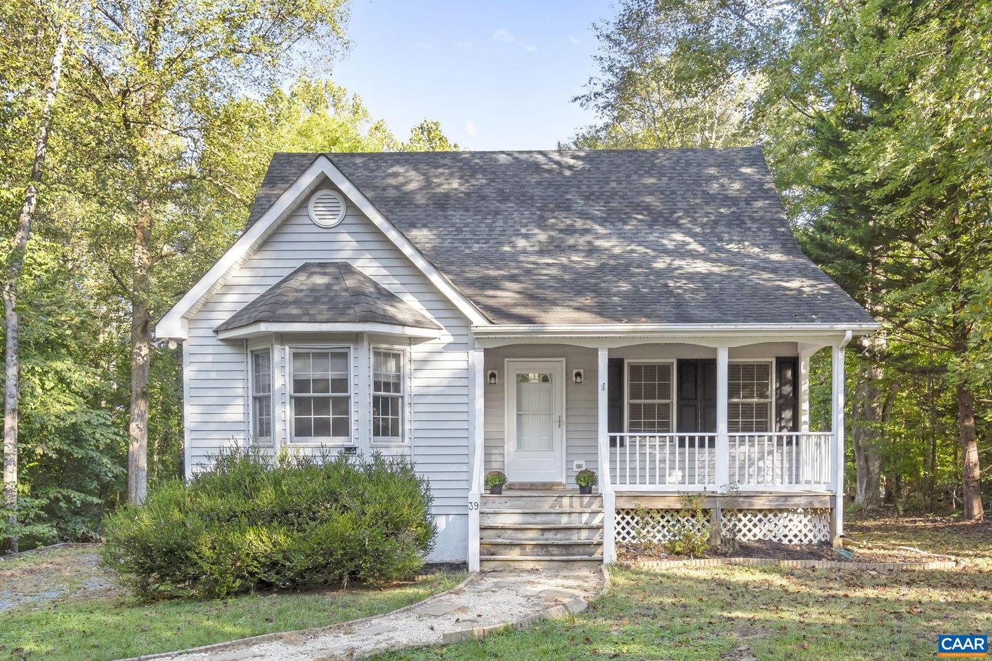 39 OVERLOOK CIR, PALMYRA, Virginia 22963, 3 Bedrooms Bedrooms, ,2 BathroomsBathrooms,Residential,For sale,39 OVERLOOK CIR,663105 MLS # 663105