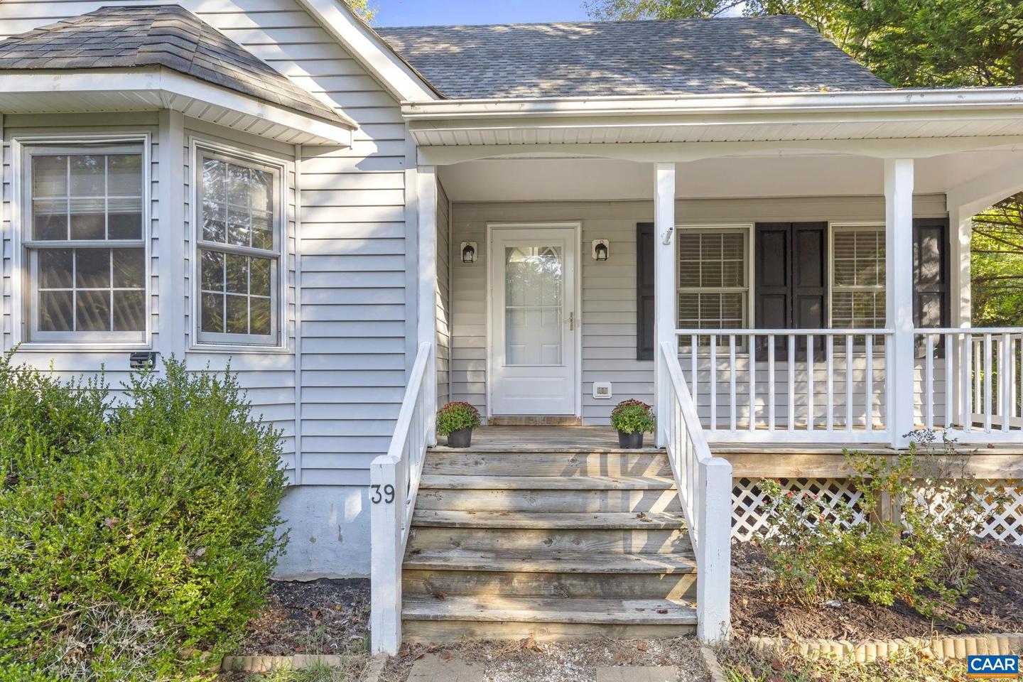 39 OVERLOOK CIR, PALMYRA, Virginia 22963, 3 Bedrooms Bedrooms, ,2 BathroomsBathrooms,Residential,For sale,39 OVERLOOK CIR,663105 MLS # 663105