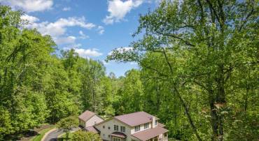 121 MARLBOROUGH POINT RD, STAFFORD, Virginia 22554, 3 Bedrooms Bedrooms, 17 Rooms Rooms,3 BathroomsBathrooms,Residential,For sale,121 MARLBOROUGH POINT RD,VAST2038190 MLS # VAST2038190