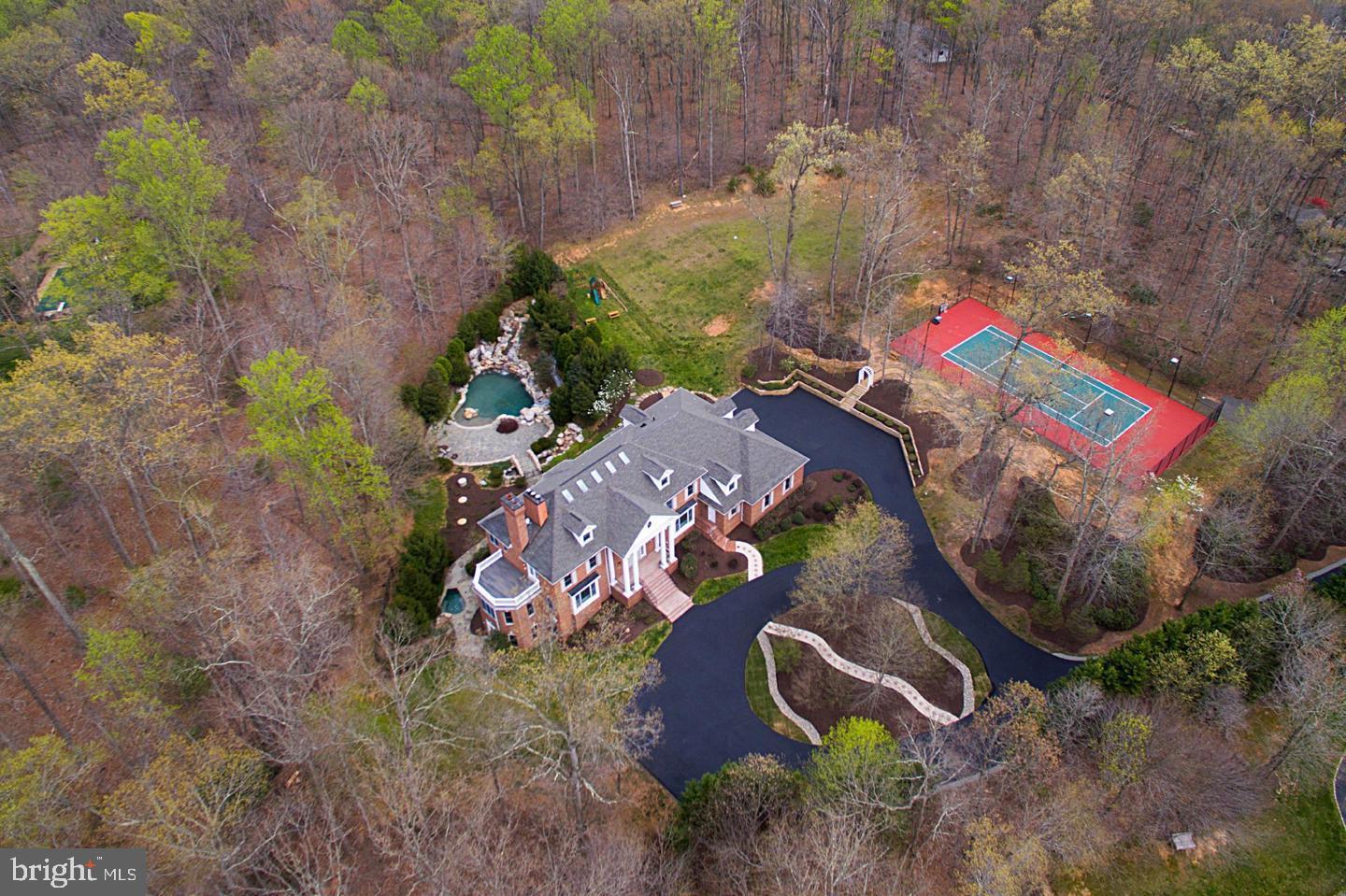 10618 BEACH MILL RD, GREAT FALLS, Virginia 22066, 9 Bedrooms Bedrooms, ,9 BathroomsBathrooms,Residential,For sale,10618 BEACH MILL RD,VAFX2241886 MLS # VAFX2241886