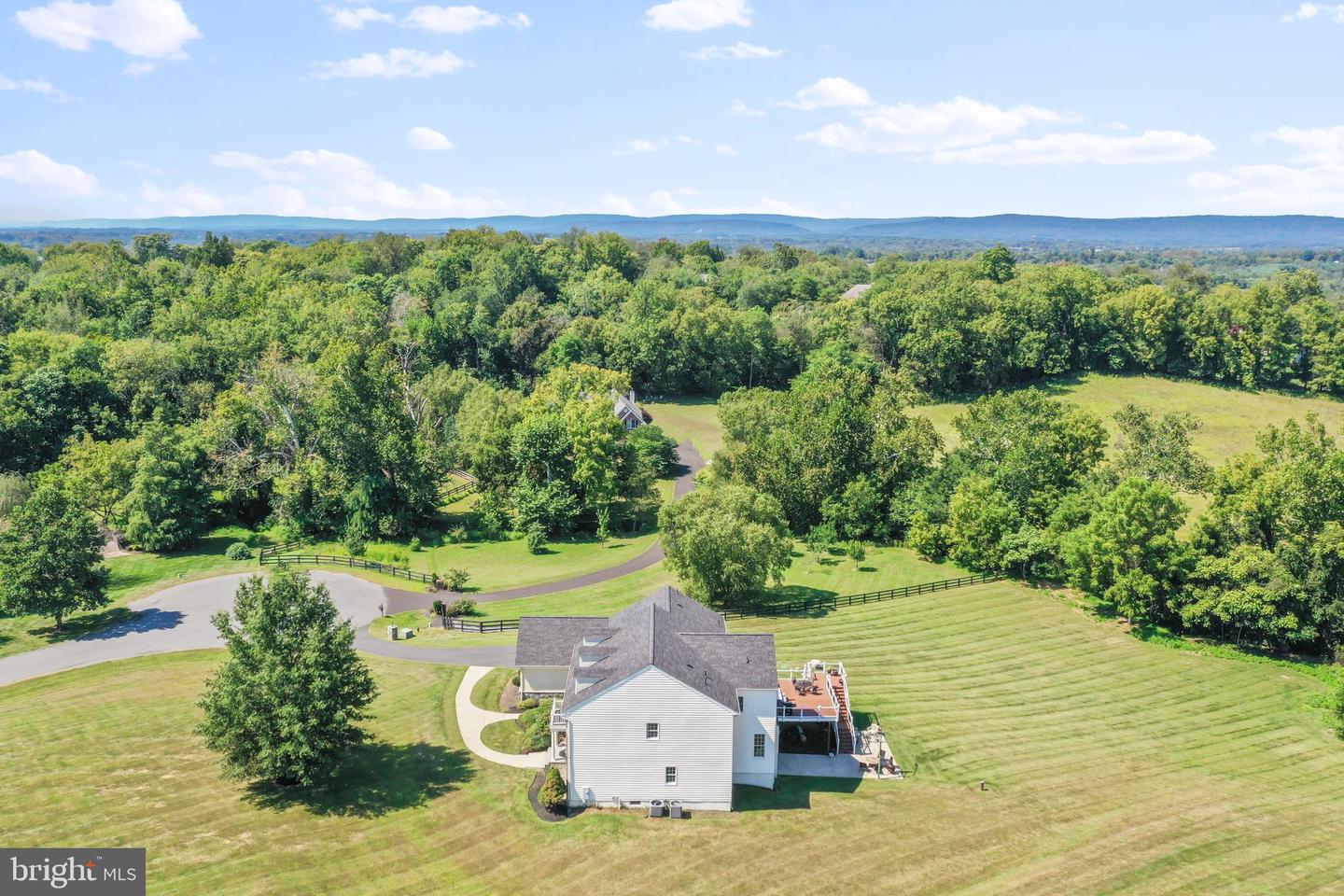 40788 LASTOS CT, WATERFORD, Virginia 20197, 4 Bedrooms Bedrooms, ,4 BathroomsBathrooms,Residential,For sale,40788 LASTOS CT,VALO2098392 MLS # VALO2098392