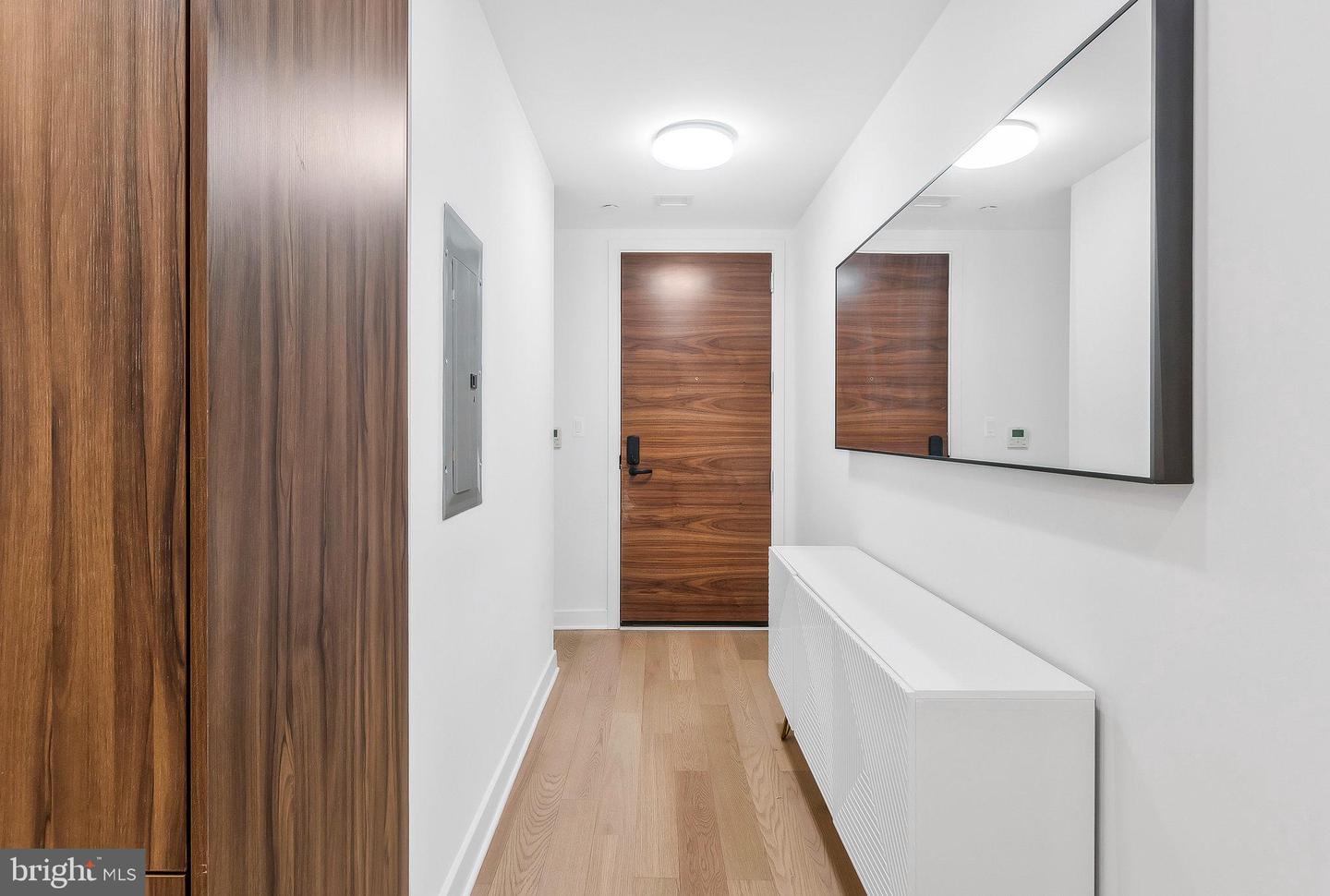37 L ST SE #101, WASHINGTON, District Of Columbia 20003, 2 Bedrooms Bedrooms, ,1 BathroomBathrooms,Residential,For sale,37 L ST SE #101,DCDC2207956 MLS # DCDC2207956