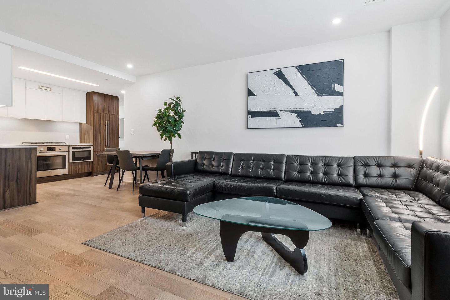 37 L ST SE #101, WASHINGTON, District Of Columbia 20003, 2 Bedrooms Bedrooms, ,1 BathroomBathrooms,Residential,For sale,37 L ST SE #101,DCDC2207956 MLS # DCDC2207956