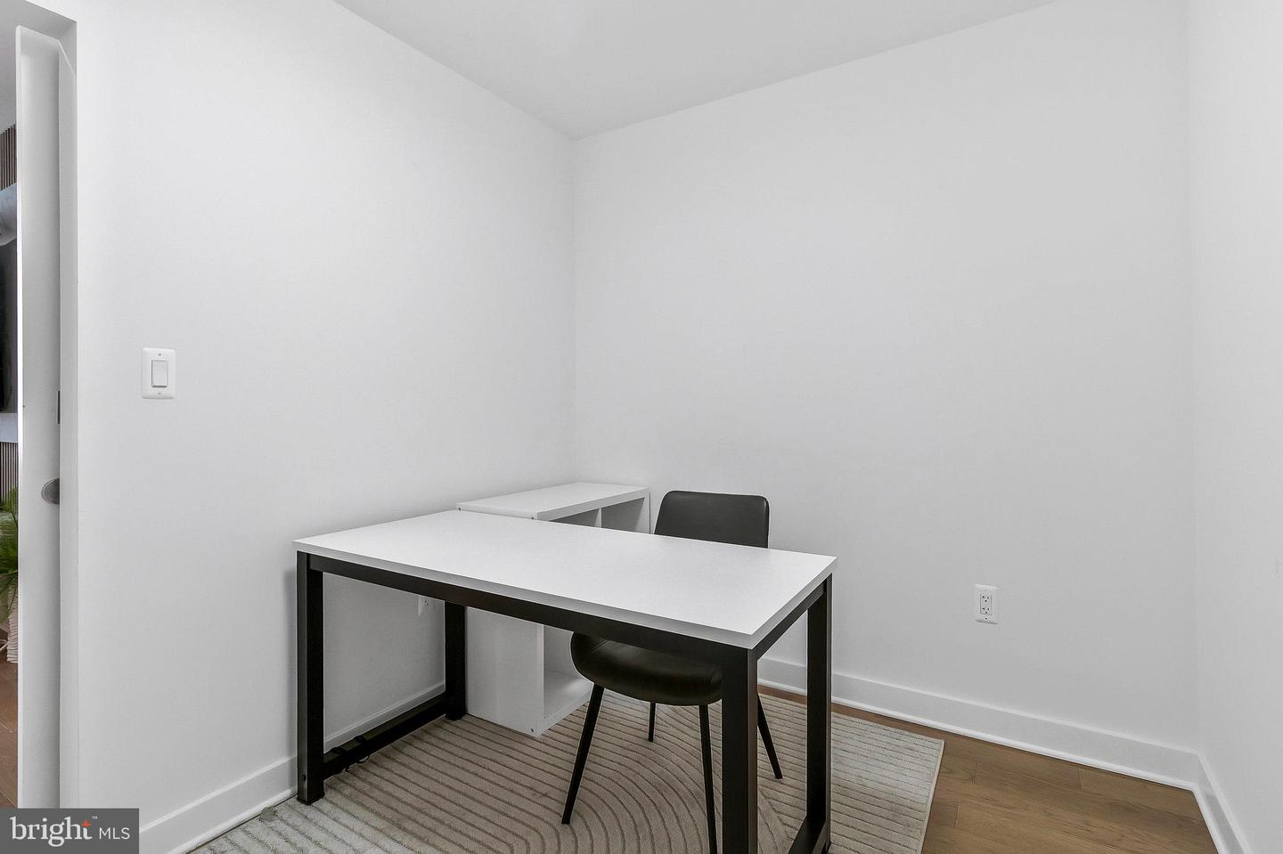 37 L ST SE #101, WASHINGTON, District Of Columbia 20003, 2 Bedrooms Bedrooms, ,1 BathroomBathrooms,Residential,For sale,37 L ST SE #101,DCDC2207956 MLS # DCDC2207956