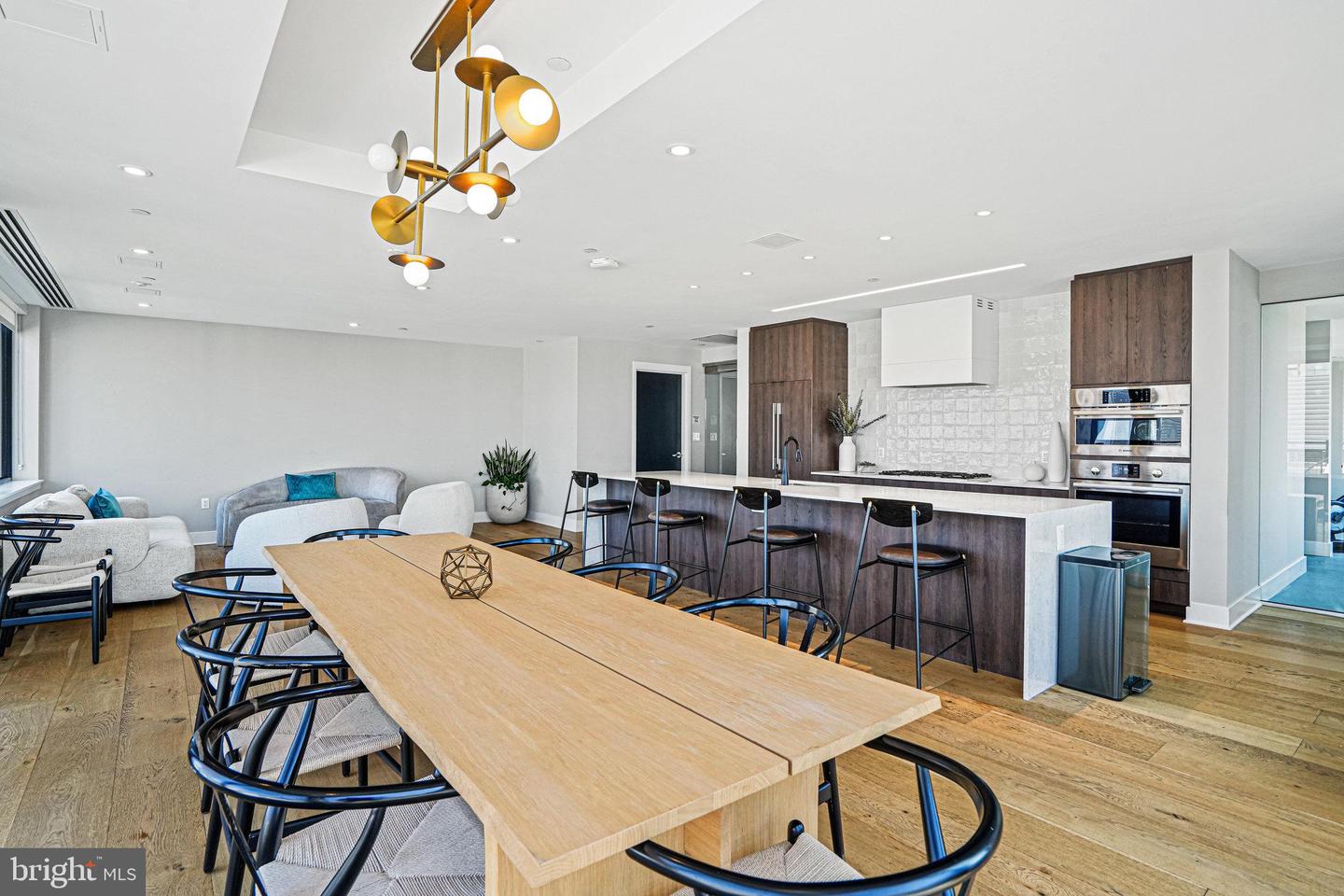37 L ST SE #101, WASHINGTON, District Of Columbia 20003, 2 Bedrooms Bedrooms, ,1 BathroomBathrooms,Residential,For sale,37 L ST SE #101,DCDC2207956 MLS # DCDC2207956