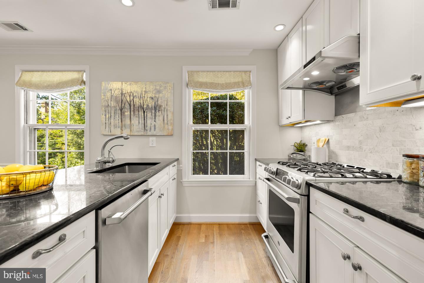 1929 39TH ST NW, WASHINGTON, District Of Columbia 20007, 3 Bedrooms Bedrooms, ,3 BathroomsBathrooms,Residential,For sale,1929 39TH ST NW,DCDC2208572 MLS # DCDC2208572