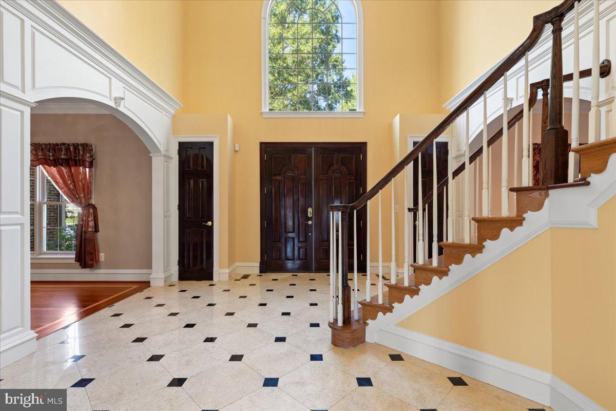 8813 OAK LEAF DR, ALEXANDRIA, Virginia 22309, 6 Bedrooms Bedrooms, ,7 BathroomsBathrooms,Residential,For sale,8813 OAK LEAF DR,VAFX2253734 MLS # VAFX2253734