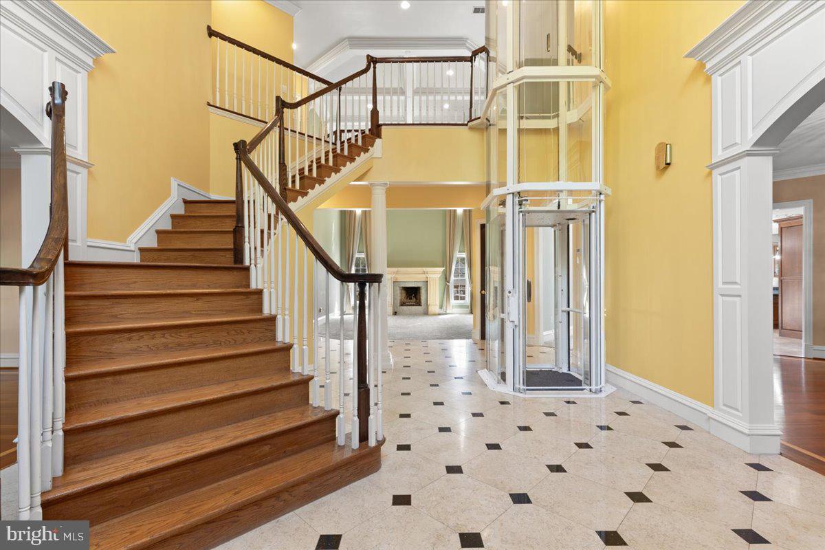 8813 OAK LEAF DR, ALEXANDRIA, Virginia 22309, 6 Bedrooms Bedrooms, ,7 BathroomsBathrooms,Residential,For sale,8813 OAK LEAF DR,VAFX2253734 MLS # VAFX2253734