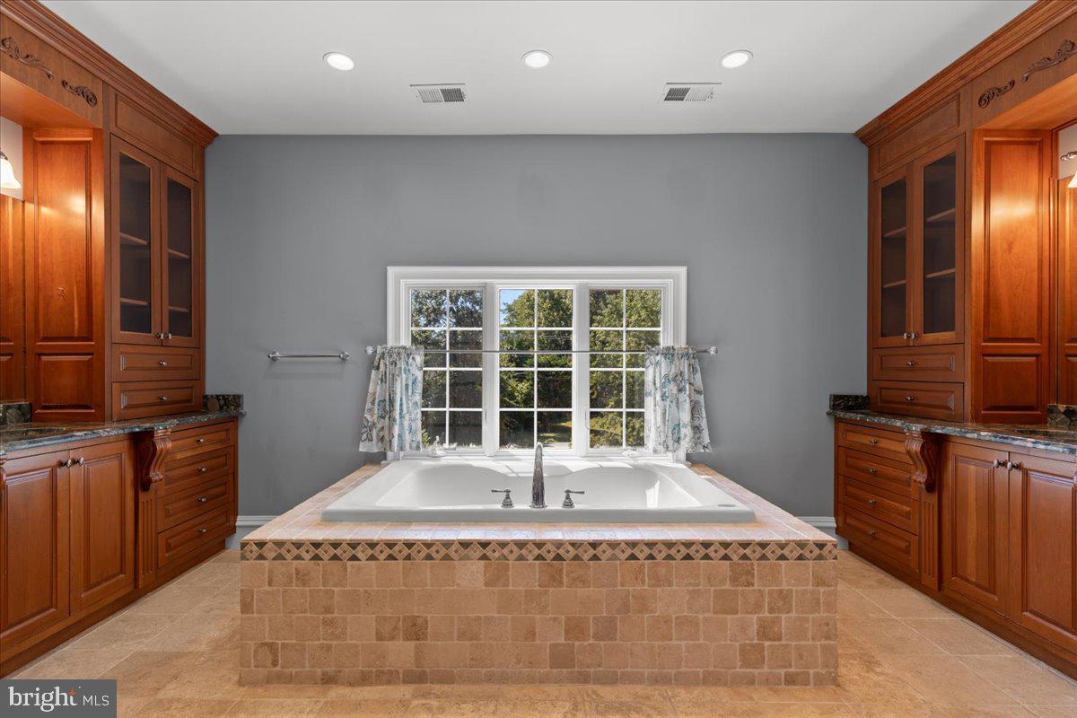 8813 OAK LEAF DR, ALEXANDRIA, Virginia 22309, 6 Bedrooms Bedrooms, ,7 BathroomsBathrooms,Residential,For sale,8813 OAK LEAF DR,VAFX2253734 MLS # VAFX2253734