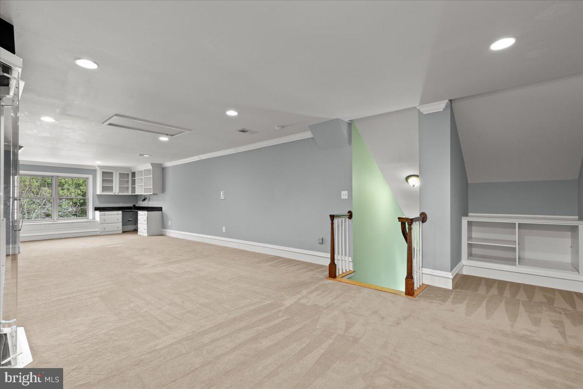 8813 OAK LEAF DR, ALEXANDRIA, Virginia 22309, 6 Bedrooms Bedrooms, ,7 BathroomsBathrooms,Residential,For sale,8813 OAK LEAF DR,VAFX2253734 MLS # VAFX2253734