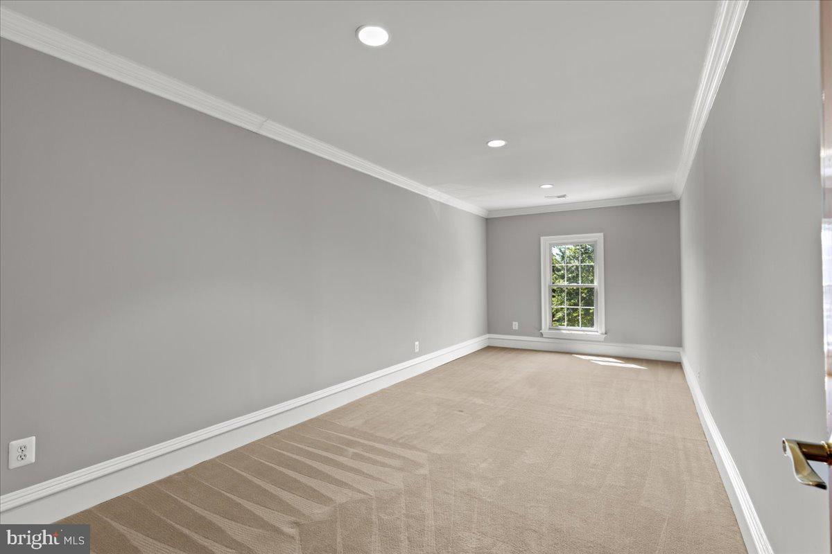 8813 OAK LEAF DR, ALEXANDRIA, Virginia 22309, 6 Bedrooms Bedrooms, ,7 BathroomsBathrooms,Residential,For sale,8813 OAK LEAF DR,VAFX2253734 MLS # VAFX2253734