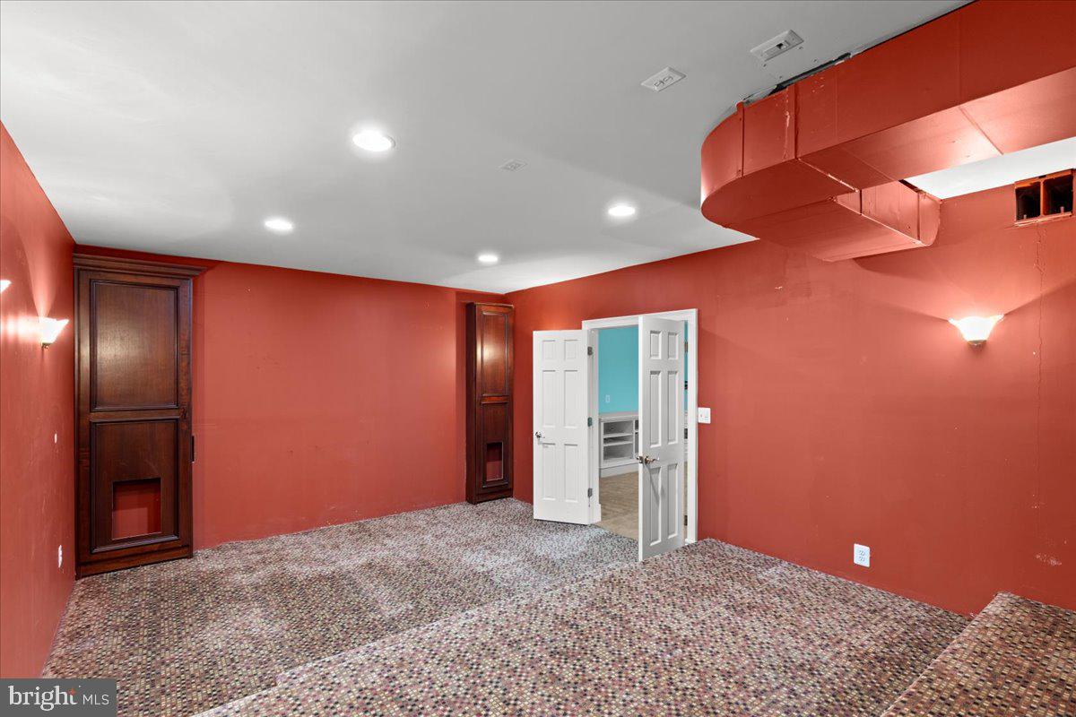 8813 OAK LEAF DR, ALEXANDRIA, Virginia 22309, 6 Bedrooms Bedrooms, ,7 BathroomsBathrooms,Residential,For sale,8813 OAK LEAF DR,VAFX2253734 MLS # VAFX2253734
