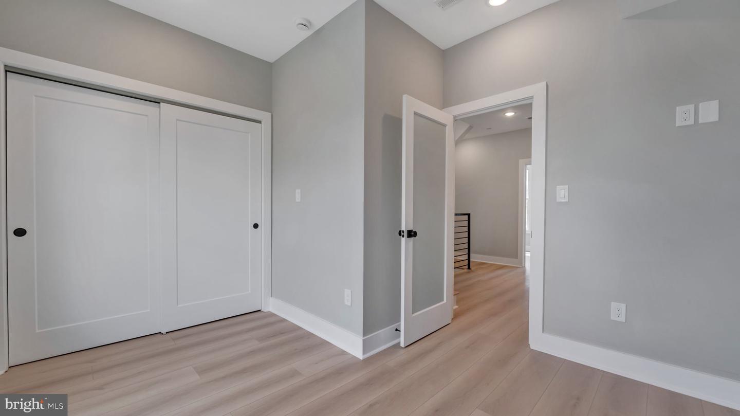 2333 FAIRLAWN AVE SE #2, WASHINGTON, District Of Columbia 20020, 4 Bedrooms Bedrooms, ,4 BathroomsBathrooms,Residential,For sale,2333 FAIRLAWN AVE SE #2,DCDC2210170 MLS # DCDC2210170